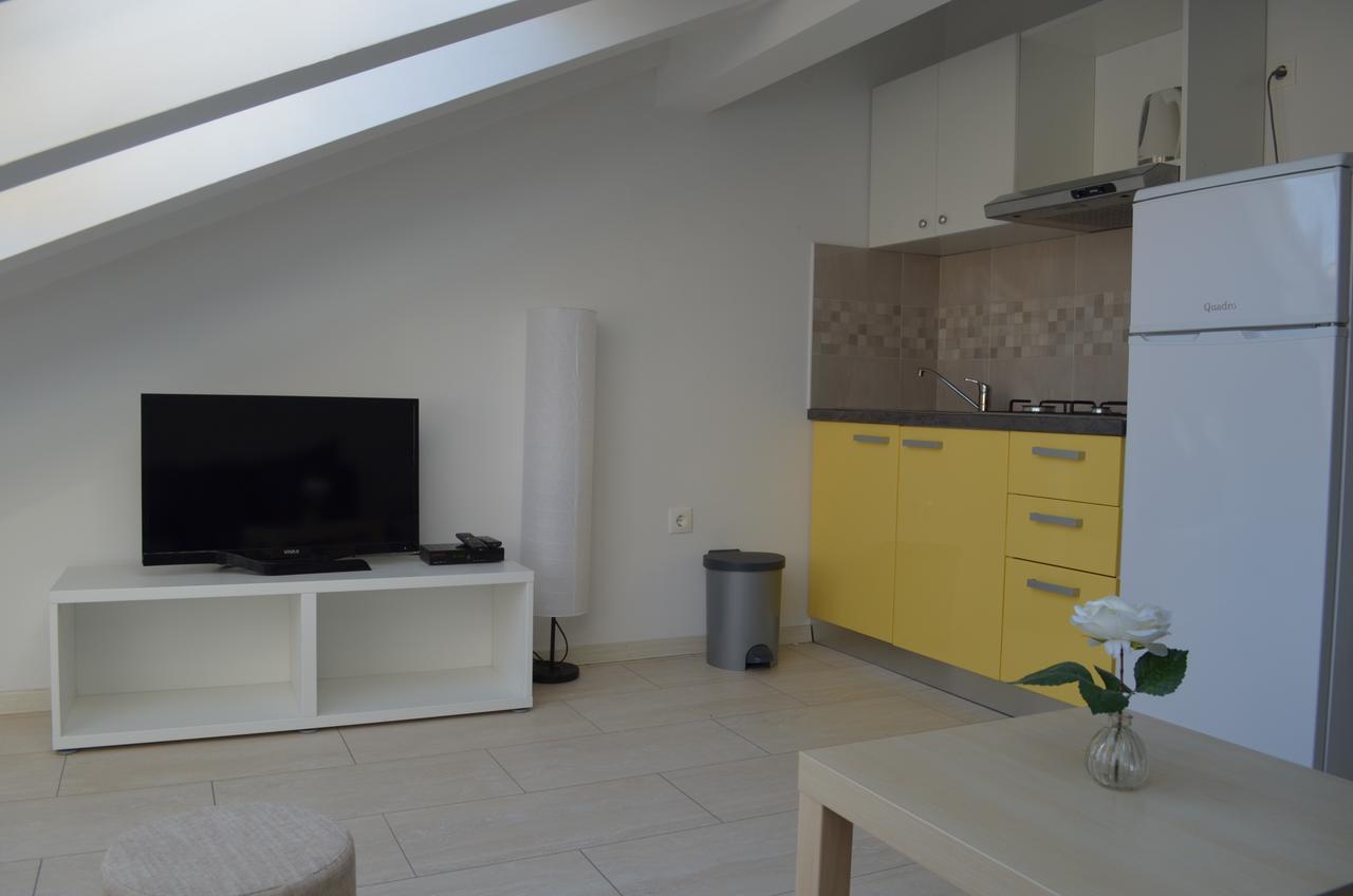 Apartments Mare I バスカ エクステリア 写真